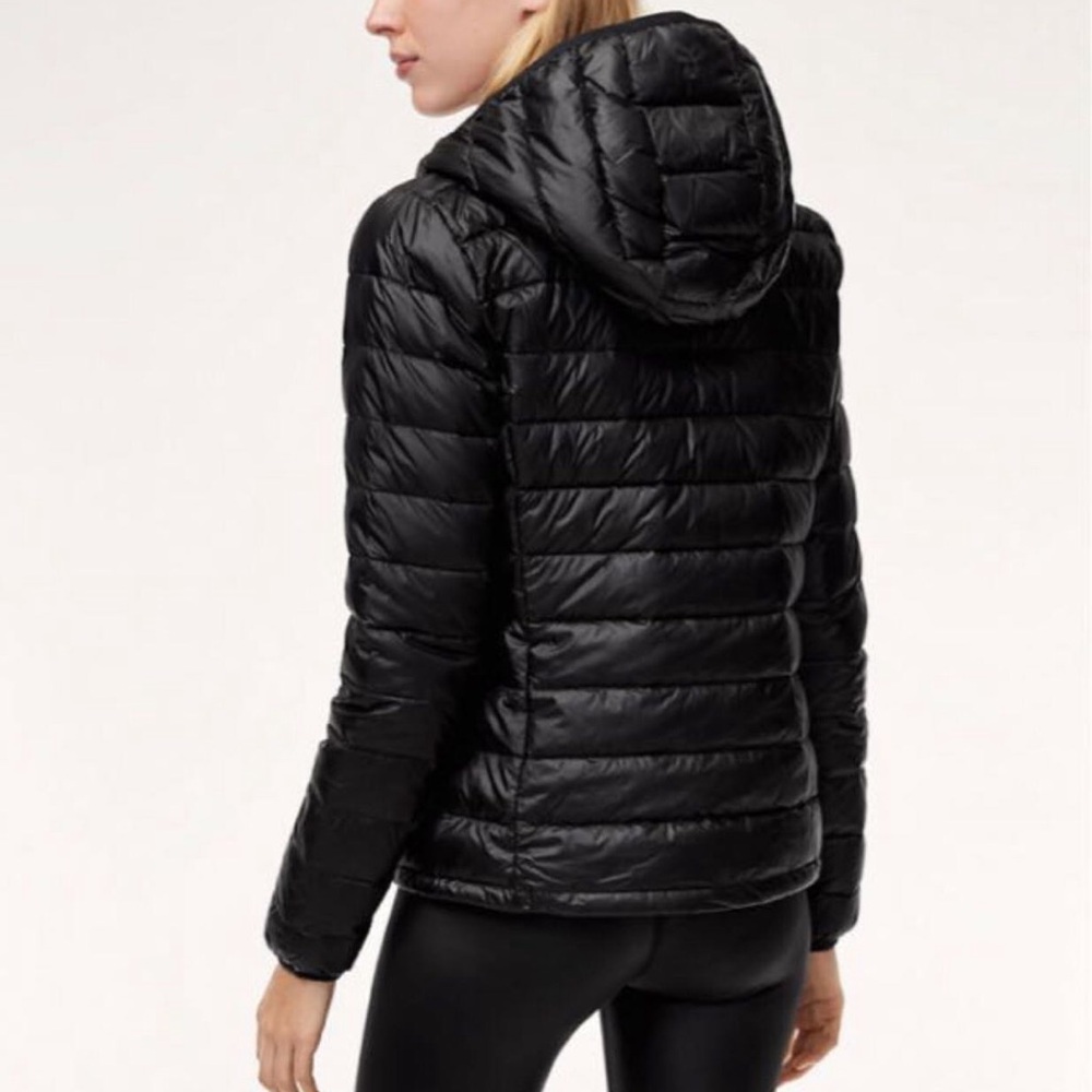 Aritzia Parklife Lightweight Puffer